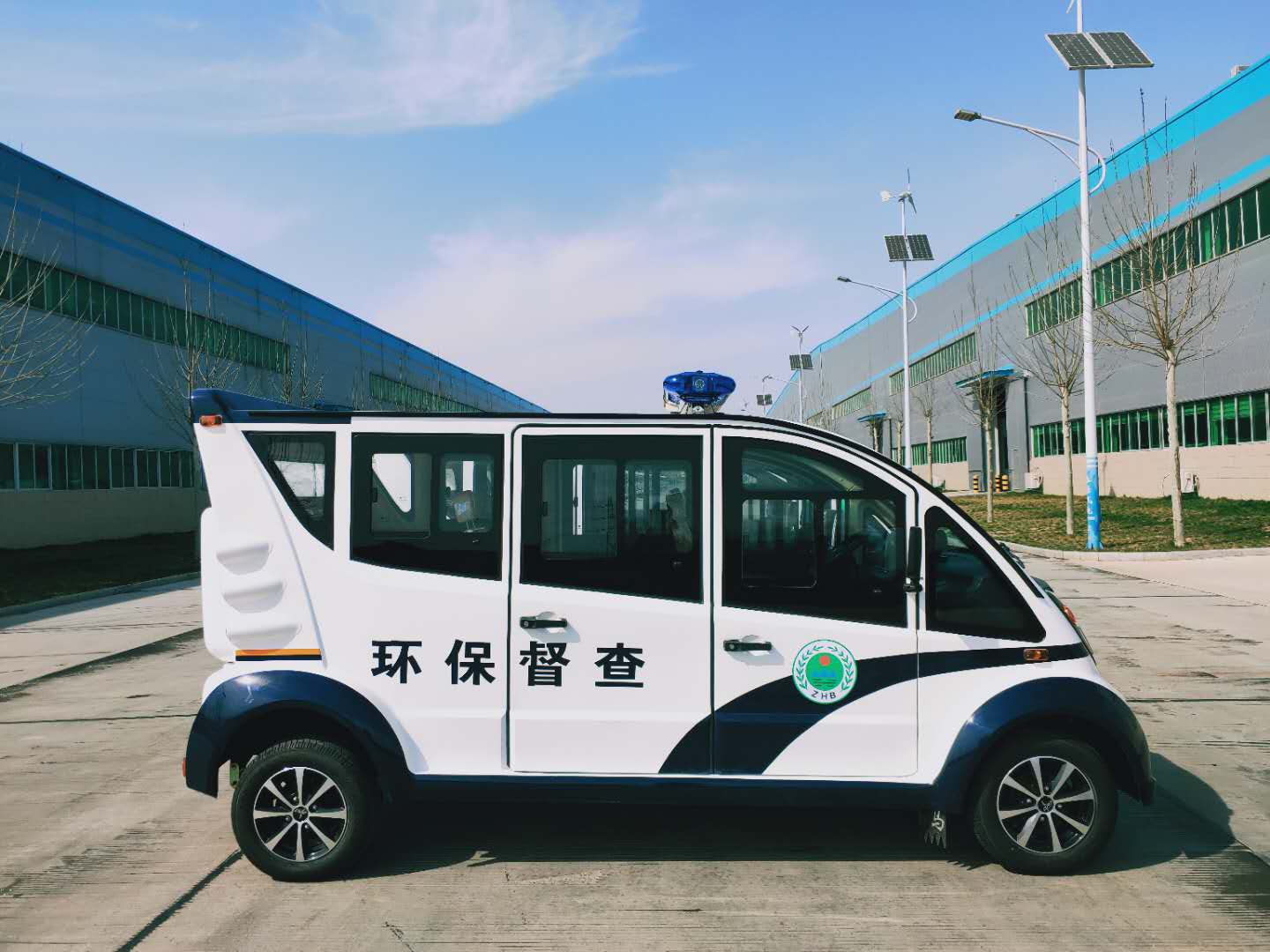 顏值高還環(huán)保！江西贛州采購(gòu)環(huán)保執(zhí)法車(圖3)
