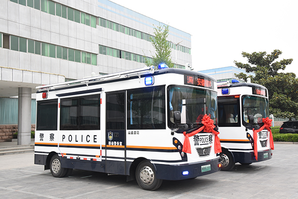 屯警街面  常態(tài)巡邏——安徽阜陽移動警務(wù)室再出發(fā)(圖3)