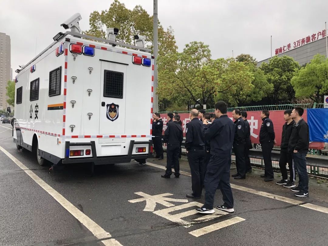 湖南公安廳交警總隊(duì)舉辦高速交警移動(dòng)執(zhí)法服務(wù)站培訓(xùn)班(圖9) 湖南公安廳交警總隊(duì)舉辦高速交警移動(dòng)執(zhí)法服務(wù)站培訓(xùn)班(圖9)
