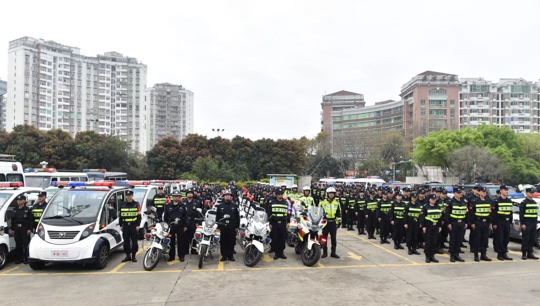 【豐澤110 守護(hù)您平安】豐澤公安110接處警改革 處警最快1分鐘到達(dá)(圖3) 【豐澤110 守護(hù)您平安】豐澤公安110接處警改革 處警最快1分鐘到達(dá)(圖3)