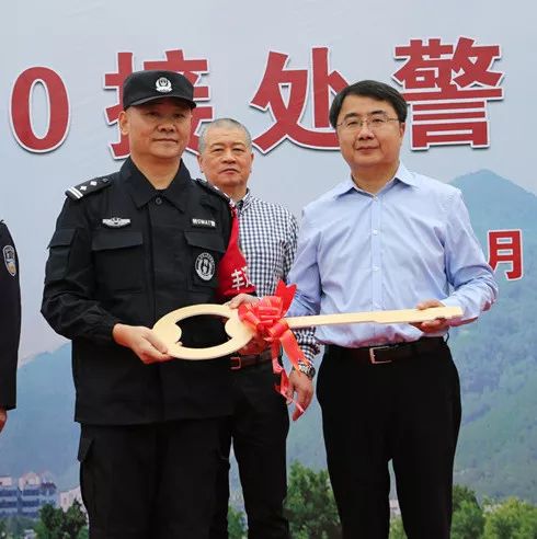 【豐澤110 守護(hù)您平安】豐澤公安110接處警改革 處警最快1分鐘到達(dá)(圖8) 【豐澤110 守護(hù)您平安】豐澤公安110接處警改革 處警最快1分鐘到達(dá)(圖8)