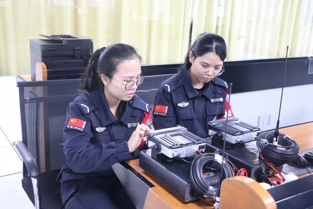 【豐澤110 守護(hù)您平安】豐澤公安110接處警改革 處警最快1分鐘到達(dá)(圖15) 【豐澤110 守護(hù)您平安】豐澤公安110接處警改革 處警最快1分鐘到達(dá)(圖15)