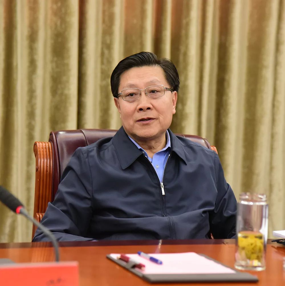 全國(guó)人大常委會(huì)副委員長(zhǎng)王東明蒞臨森源鴻馬檢查中小企業(yè)促進(jìn)法實(shí)施情況(圖7) 全國(guó)人大常委會(huì)副委員長(zhǎng)王東明蒞臨森源鴻馬檢查中小企業(yè)促進(jìn)法實(shí)施情況(圖7)