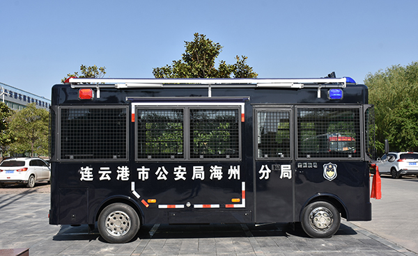 智慧警務(wù)再添翅膀  江蘇連云港采購(gòu)移動(dòng)警務(wù)室(圖4)