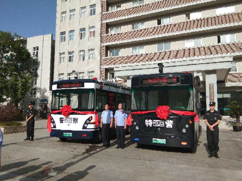 四川廣元市移動警務室列裝上崗(圖1)