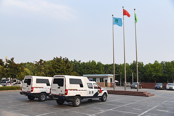 駐馬店人民法院采購(gòu)移動(dòng)執(zhí)法車(圖5)