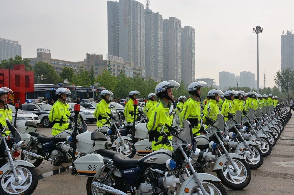 婁底市公安局巡特警支隊(duì)特警大隊(duì)獲2017-2018年度全國(guó)青年文明號(hào)(圖6)