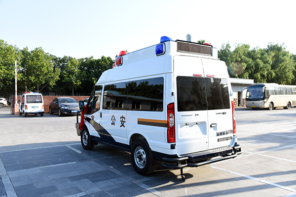 河北承德采購多功能押解車(圖7) 河北承德采購多功能押解車(圖7)