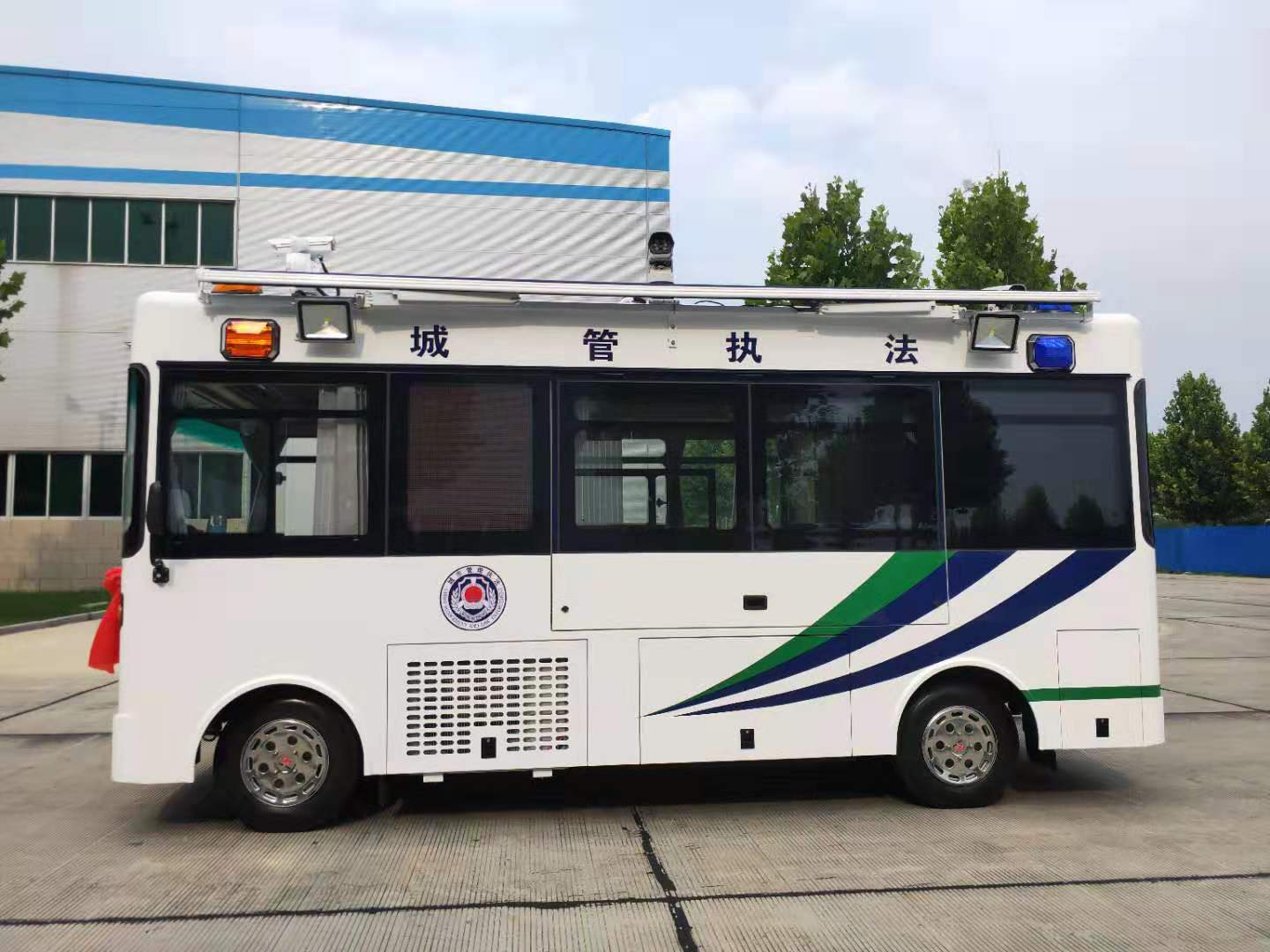 北京城市管理移動(dòng)執(zhí)法站 便民服務(wù)就在您身邊……(圖3) 北京城市管理移動(dòng)執(zhí)法站 便民服務(wù)就在您身邊……(圖3)