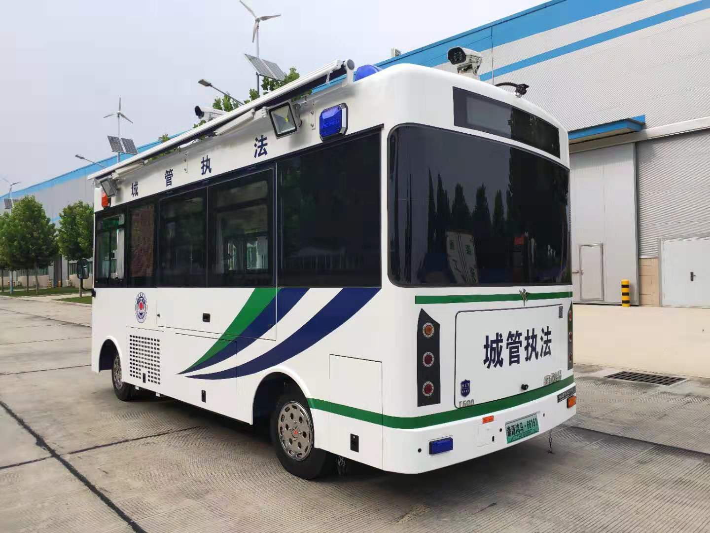 北京城市管理移動(dòng)執(zhí)法站 便民服務(wù)就在您身邊……(圖4) 北京城市管理移動(dòng)執(zhí)法站 便民服務(wù)就在您身邊……(圖4)