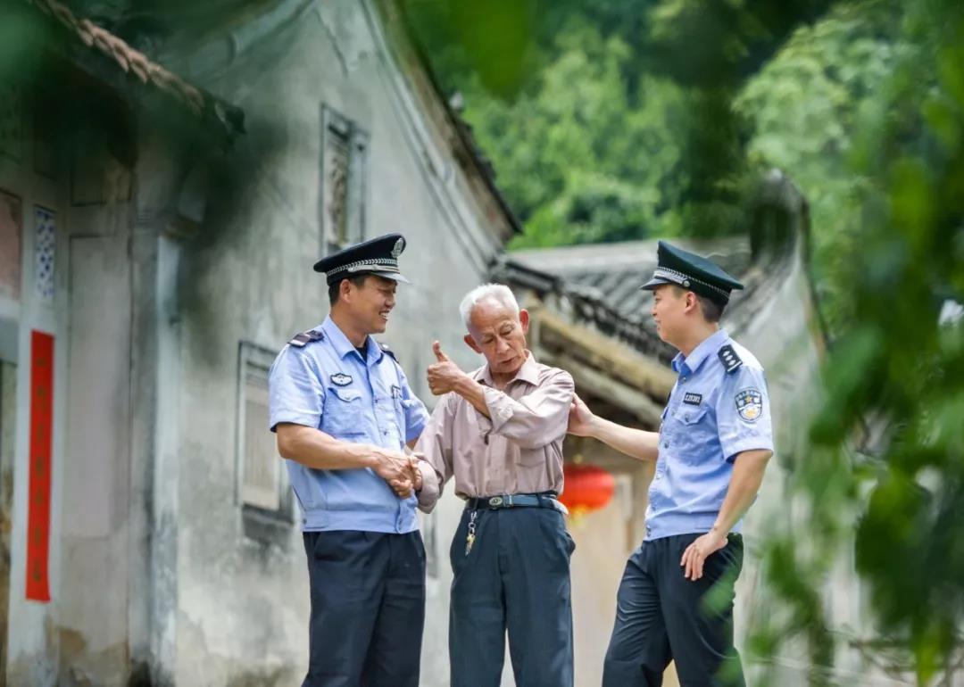 梅州市公安局《好兒好女好江山》，用青春譜寫英雄贊歌(圖12)