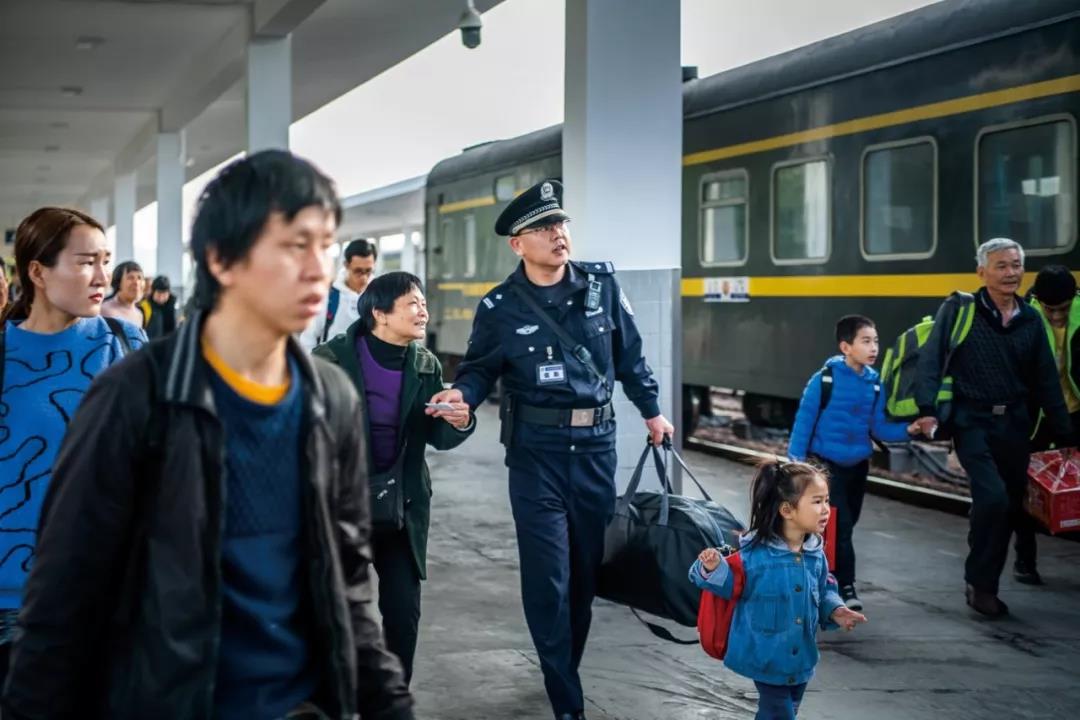 梅州市公安局《好兒好女好江山》，用青春譜寫英雄贊歌(圖14)