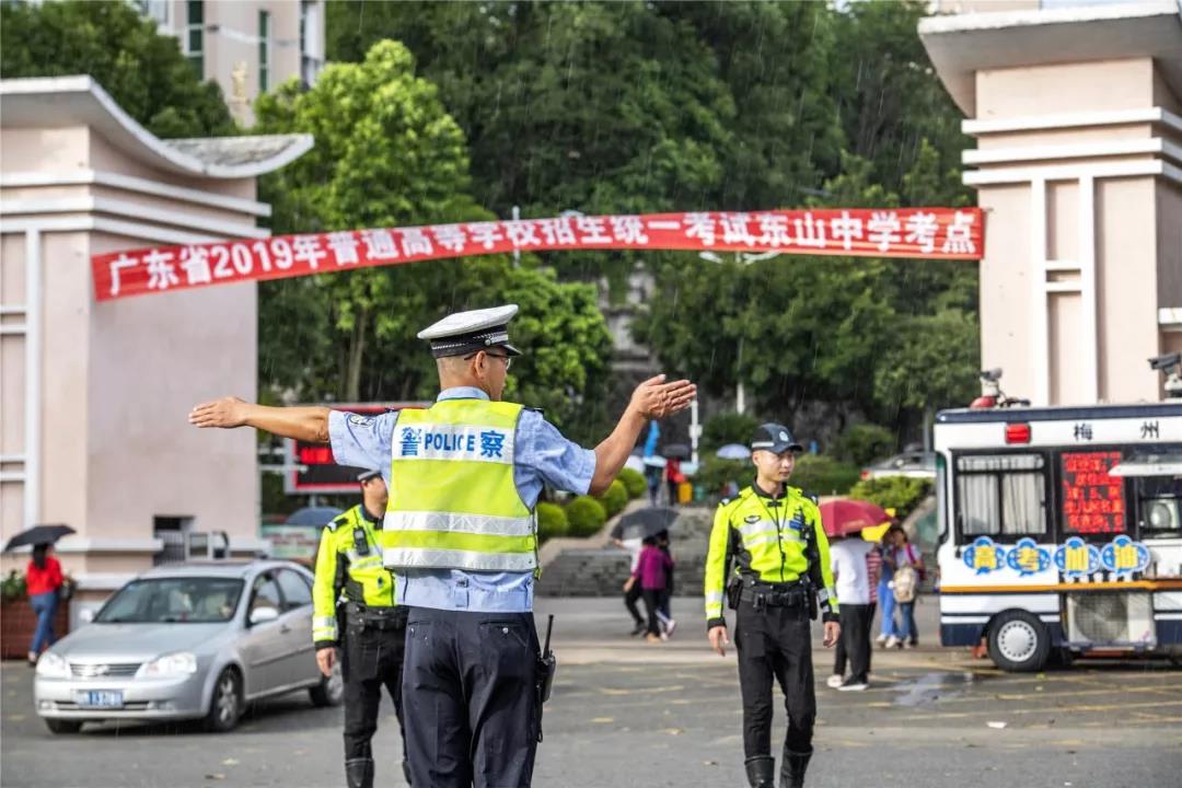 速看！全市公安機關(guān)上半年成績單，碩果累累，亮點紛呈！