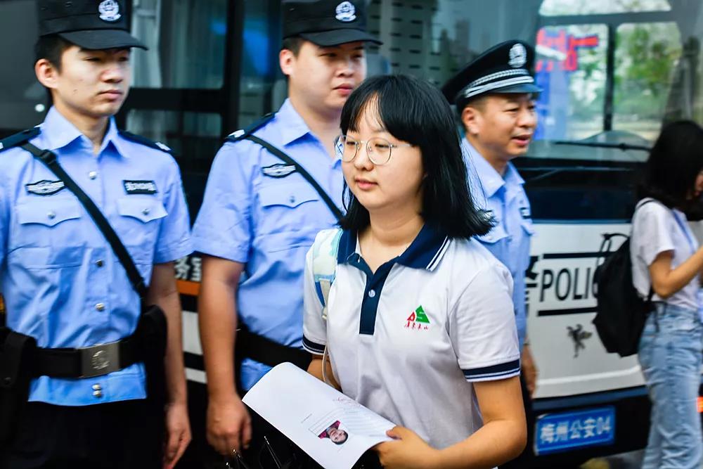 速看！梅州市公安機關(guān)上半年成績單，碩果累累，亮點紛呈！(圖7)