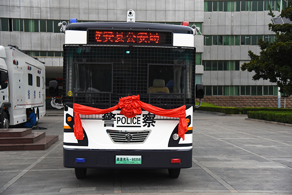 吉林乾安縣采購移動(dòng)警務(wù)室(圖1) 吉林乾安縣采購移動(dòng)警務(wù)室(圖1)