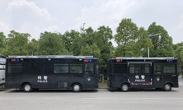 安徽利辛縣移動(dòng)警務(wù)室亮相街頭——平安建設(shè)再添羽翼(圖3) 安徽利辛縣移動(dòng)警務(wù)室亮相街頭——平安建設(shè)再添羽翼(圖3)