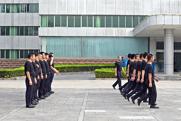 八一！致敬！軍訓(xùn)！森源鴻馬再起航！(圖9)