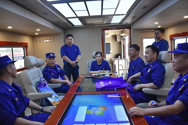 陜西省消防救援總隊召開煤化工滅火救援實戰(zhàn)演練暨戰(zhàn)勤保障實體化運行現(xiàn)場會(圖6)