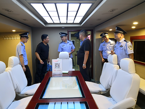 森源鴻馬攜高科技裝備重磅亮相2019中國(guó)（成都）首屆國(guó)際警用和消防裝備展(圖4)
