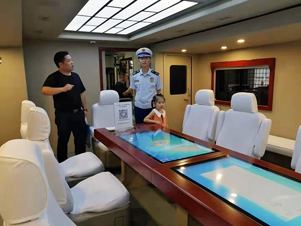 森源鴻馬攜高科技裝備重磅亮相2019中國(guó)（成都）首屆國(guó)際警用和消防裝備展(圖6)