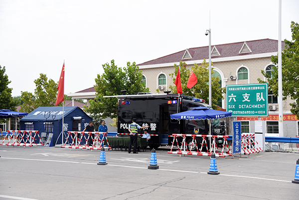 迎民族體育盛會(huì) 筑牢環(huán)鄭安保圈——10臺(tái)環(huán)鄭卡口反恐武裝車(chē)集結(jié)“上崗”(圖13) 迎民族體育盛會(huì) 筑牢環(huán)鄭安保圈——10臺(tái)環(huán)鄭卡口反恐武裝車(chē)集結(jié)“上崗”(圖13)