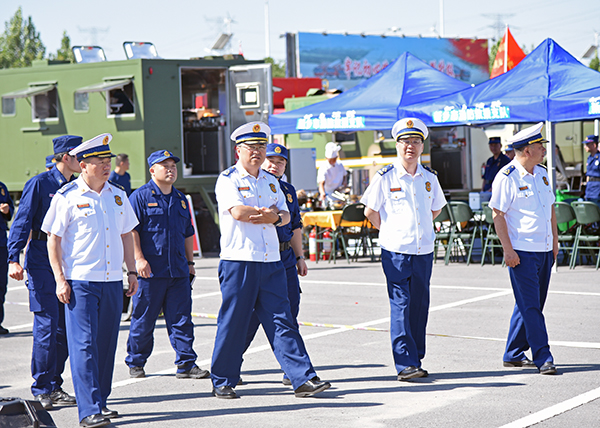 河南省消防救援隊(duì)伍戰(zhàn)勤保障實(shí)戰(zhàn)演練 森源鴻馬高精尖裝備全程保障(圖5) 河南省消防救援隊(duì)伍戰(zhàn)勤保障實(shí)戰(zhàn)演練 森源鴻馬高精尖裝備全程保障(圖5)