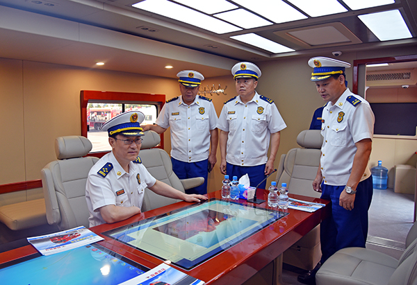 河南省消防救援隊(duì)伍戰(zhàn)勤保障實(shí)戰(zhàn)演練 森源鴻馬高精尖裝備全程保障(圖8) 河南省消防救援隊(duì)伍戰(zhàn)勤保障實(shí)戰(zhàn)演練 森源鴻馬高精尖裝備全程保障(圖8)