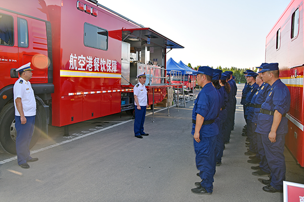 河南省消防救援隊(duì)伍戰(zhàn)勤保障實(shí)戰(zhàn)演練 森源鴻馬高精尖裝備全程保障(圖14) 河南省消防救援隊(duì)伍戰(zhàn)勤保障實(shí)戰(zhàn)演練 森源鴻馬高精尖裝備全程保障(圖14)