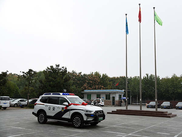 張家口通過(guò)公安部警采中心采購(gòu)警用多功能巡邏車(圖3)