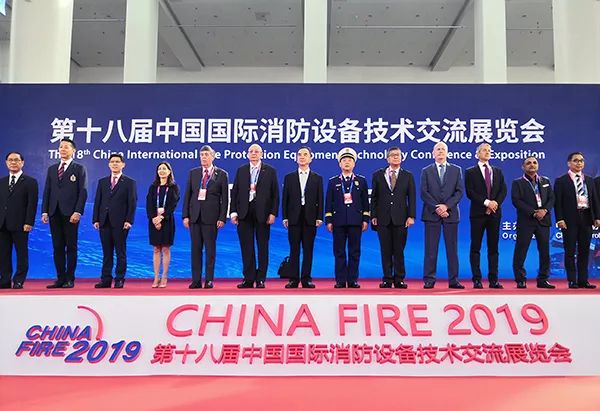 戰(zhàn)勤保障專家//森源鴻馬攜消防戰(zhàn)勤保障裝備重磅亮相2019中國國際消防展(圖1) 戰(zhàn)勤保障專家//森源鴻馬攜消防戰(zhàn)勤保障裝備重磅亮相2019中國國際消防展(圖1)