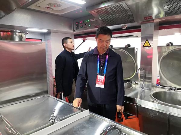 戰(zhàn)勤保障專家//森源鴻馬攜消防戰(zhàn)勤保障裝備重磅亮相2019中國國際消防展(圖15) 戰(zhàn)勤保障專家//森源鴻馬攜消防戰(zhàn)勤保障裝備重磅亮相2019中國國際消防展(圖15)