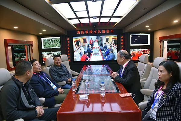 匠心智造 勁爆全場(chǎng)//森源重工·森源鴻馬重磅推出9款高端消防戰(zhàn)勤保障裝備(圖8) 匠心智造 勁爆全場(chǎng)//森源重工·森源鴻馬重磅推出9款高端消防戰(zhàn)勤保障裝備(圖8)