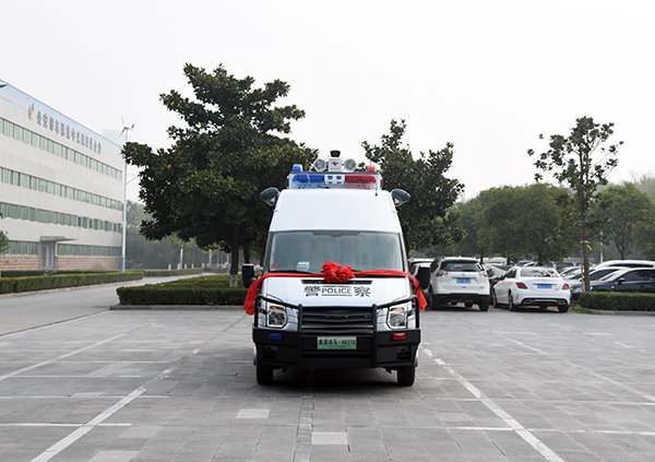 智能指揮助力檢察——內(nèi)蒙古莫旗檢察院采購檢察指揮車(圖1)