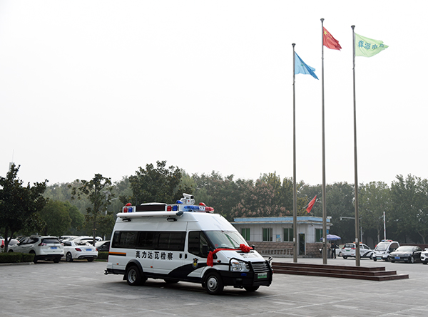 智能指揮助力檢察——內(nèi)蒙古莫旗檢察院采購檢察指揮車(圖3)