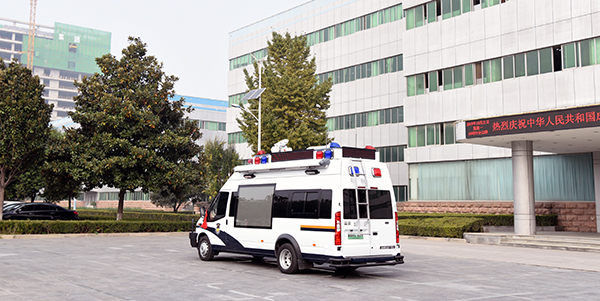 智能指揮助力檢察——內(nèi)蒙古莫旗檢察院采購檢察指揮車(圖5)