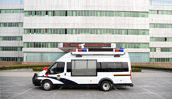 智能指揮助力檢察——內(nèi)蒙古莫旗檢察院采購檢察指揮車(圖4)