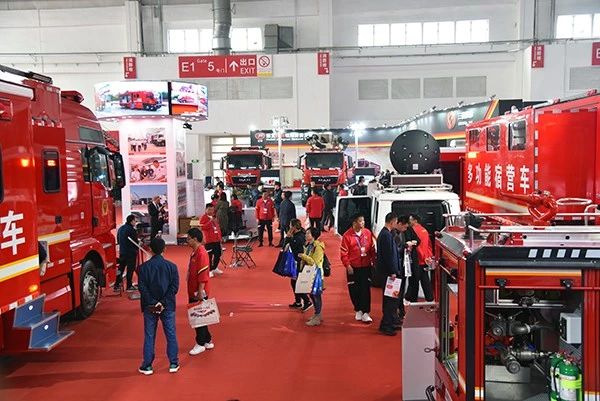 森林消防局徐平司令員蒞臨中國國際消防展森源重工·森源鴻馬展位考察指導(圖11)