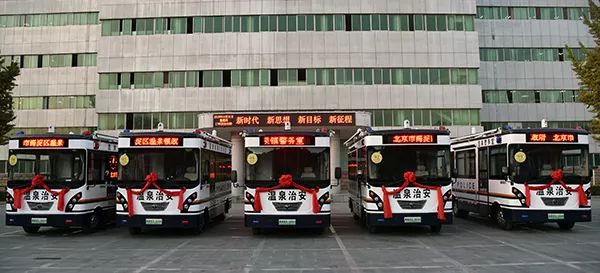 北京市海淀區(qū)采購5臺移動警務(wù)室(圖1)