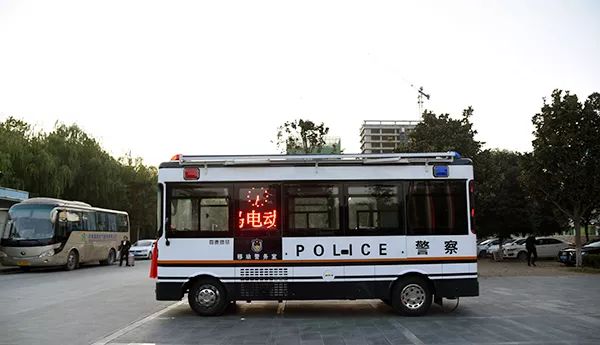 湖南張家界采購移動(dòng)警務(wù)室(圖3)