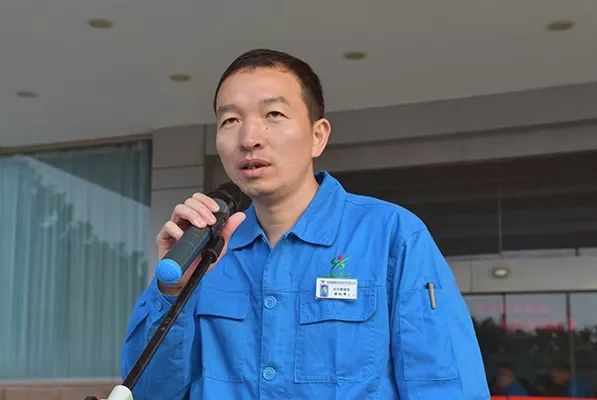 森源鴻馬召開決戰(zhàn)60天動員會(圖7) 森源鴻馬召開決戰(zhàn)60天動員會(圖7)