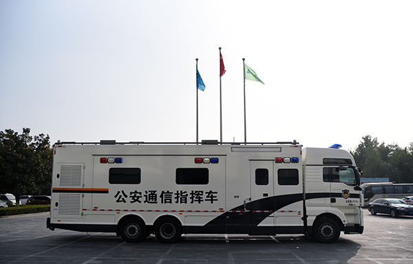 運(yùn)籌帷幄 掌控全局——西安市采購移動通信指揮車(圖2)