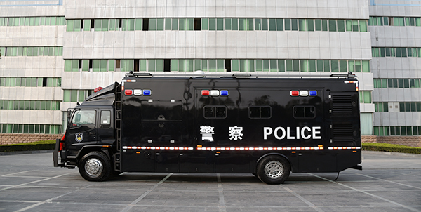 江蘇連云港通過公安部警采中心采購(gòu)移動(dòng)通信指揮車(圖4)