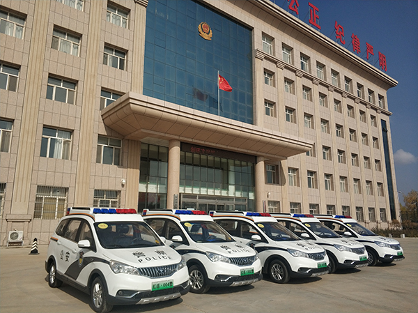 寧夏吳忠市電動巡邏車上崗執(zhí)勤(圖2)