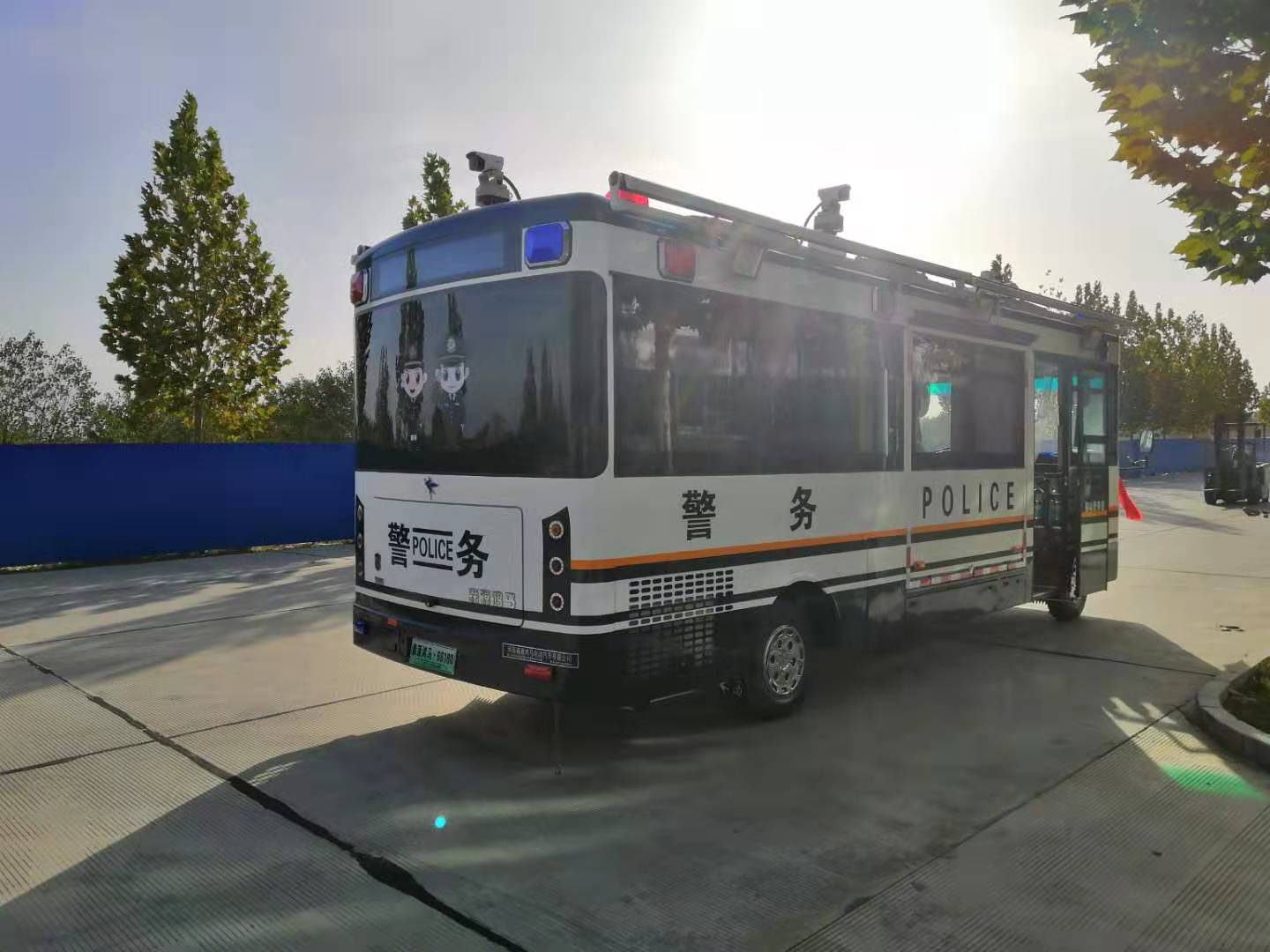 陜西西安采購移動(dòng)警務(wù)室平臺(tái)(圖5)