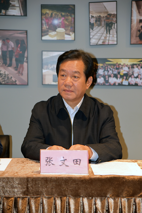鄭州市企聯(lián)系統(tǒng)和諧勞動(dòng)關(guān)系經(jīng)驗(yàn)交流會(huì)圓滿召開(圖3) 鄭州市企聯(lián)系統(tǒng)和諧勞動(dòng)關(guān)系經(jīng)驗(yàn)交流會(huì)圓滿召開(圖3)