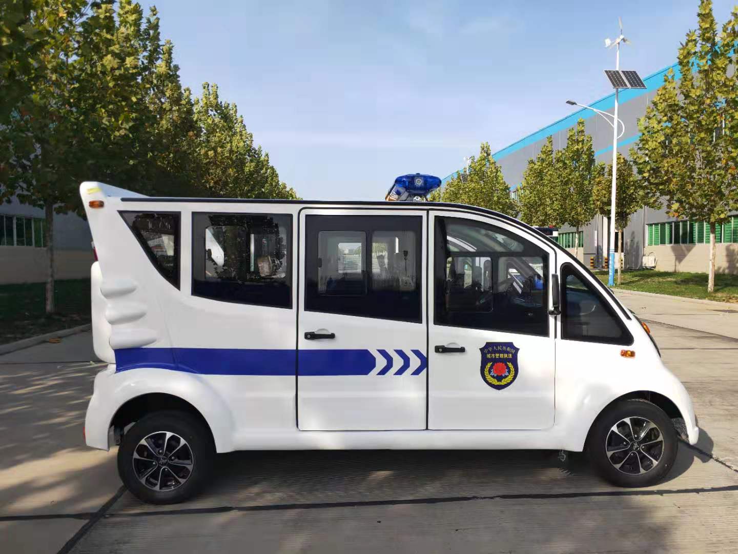 洛陽采購電動執(zhí)法車(圖3)