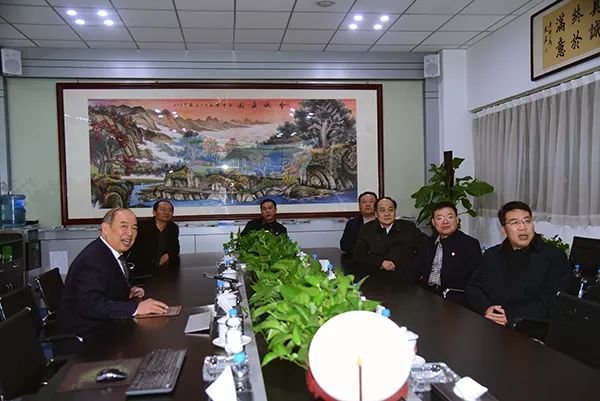 鄭州市工信系統(tǒng)平安建設(shè)暨創(chuàng)建平安企業(yè)工作現(xiàn)場(chǎng)會(huì)在森源鴻馬召開(圖9)