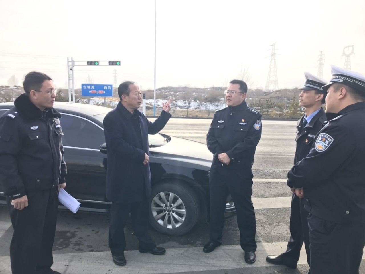 【榆林】李榮副支隊長到繞城大隊調(diào)研指導(dǎo)道路交通事故預(yù)防工作(圖3)