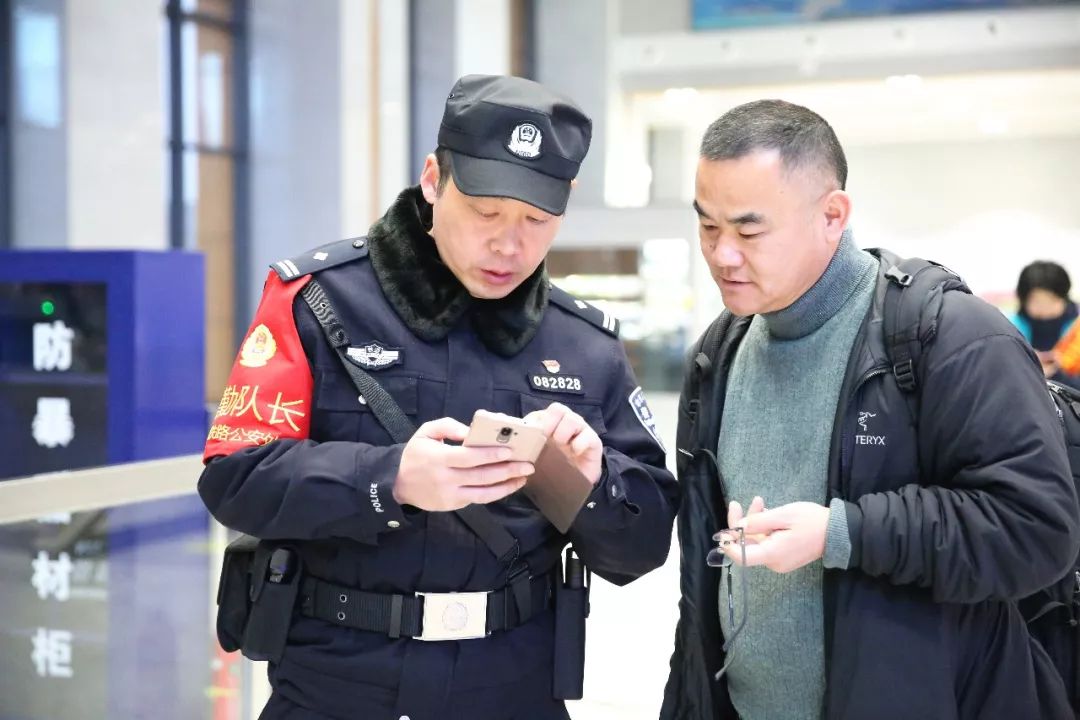 亳州高鐵首開通，站前風“警”美如畫(圖7)