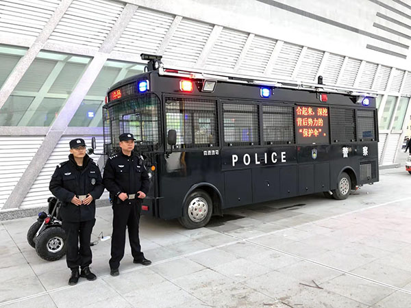 安徽阜陽(yáng)移動(dòng)警務(wù)平臺(tái)上崗執(zhí)勤——護(hù)航出行安全(圖1)